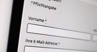 Aussschnitt eines Online-Formulars mit * gekennzeichneten Pflichtangaben