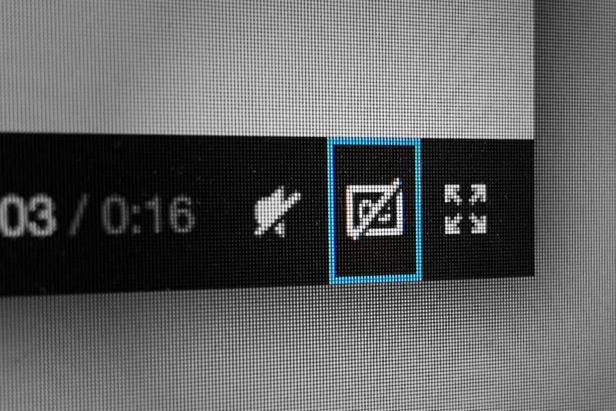 Player mit Tastaturfokus auf dem Button für die Untertitel